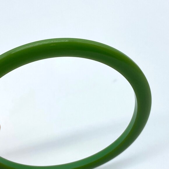 Vintage Pair of Bakelite Spacers Bangle Bracelets Yellow Green READ - Picture 10 of 12